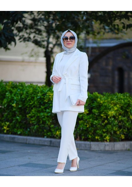 Cepleri Taşlı Blazer Ceketli Takım