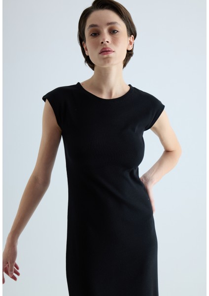 Kadın Siyah Renk Kısa Kol Basic Elbise fiyatları