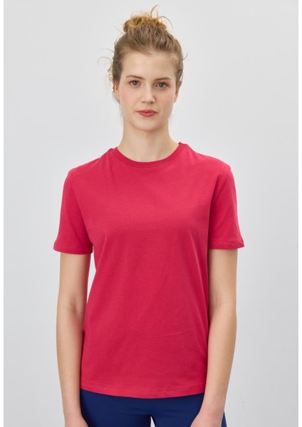 Kadın Tango Red Basic T-Shirt fırsatları