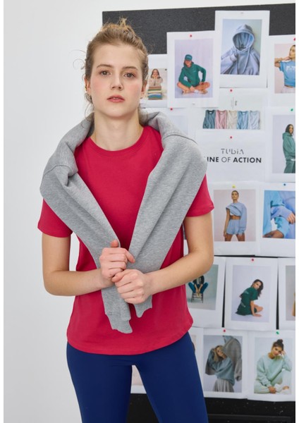 Kadın Tango Red Basic T-Shirt indirimleri