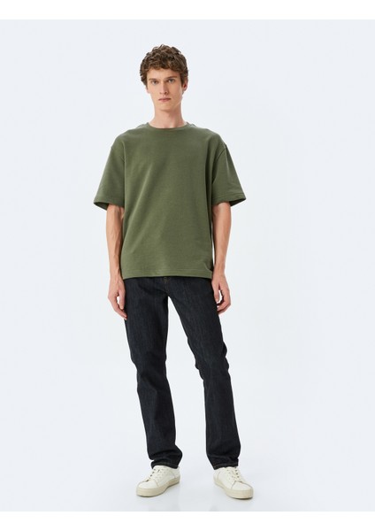 Bisiklet Yaka Kısa Kollu Pamuk Karışımlı Slogan Baskılı Oversize Tişört