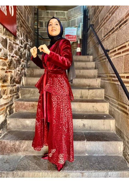 Kadife Detaylı Kap