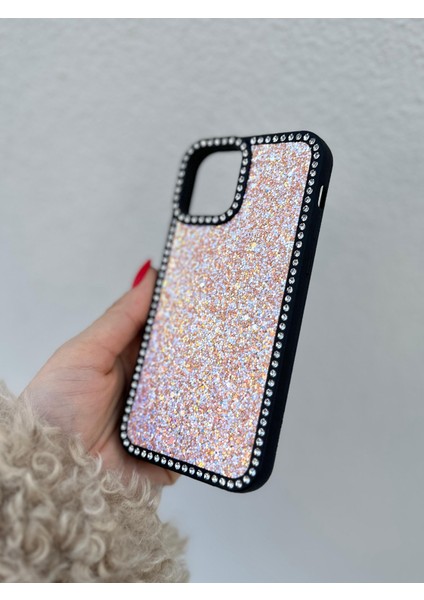 Apple iPhone 15 Plus ve 14 Plus Uyumlu Taşlı Kenarlı Renkli Taşlı Iç Yapılı Darbe Emici Premium Kılıf
