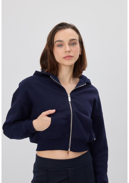 Kadın Lacivert Kapüşonlu Şardonlu Crop Sweatshirt Hırka fırsatları