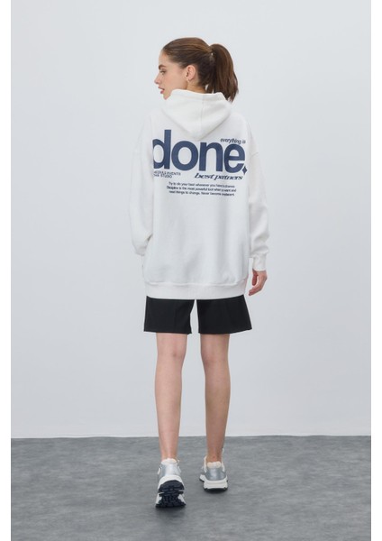 Kadın Ekru Oversize Baskılı Sweatshirt