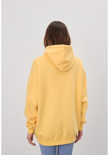 Kadın Oversize Sarı Kapüşonlu Sweatshirt modelleri