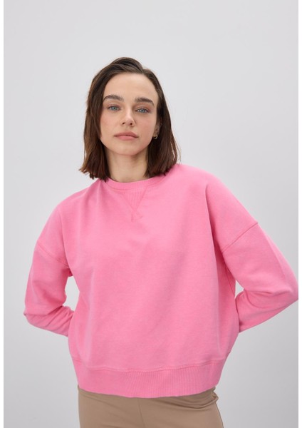 Kadın V Detaylı Efektli Pembe Kısa Sweatshirt