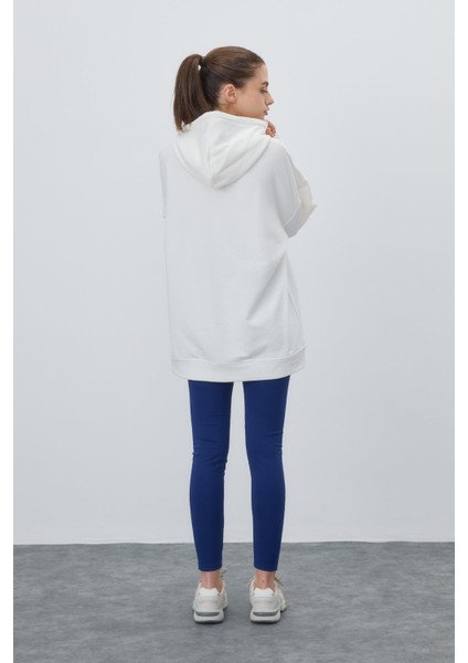 Kadın Ekru Baskılı Kapüşonlu Oversize Sweatshirt