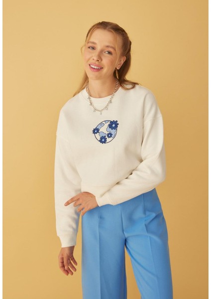 Kadın Önü Lacivert Nakışlı 3 Iplik Şardonlu Sweatshirt fiyatları
