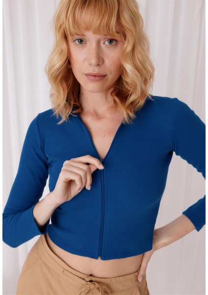 Kadın Sax Renk Yarım Balıkçı Crop Hırka