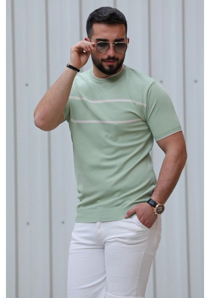 Çizgi Detaylı Bisiklet Yaka Erkek T-Shirt fiyatları