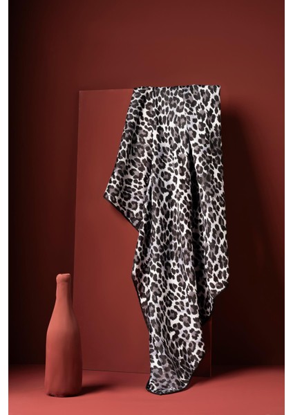 Kadın Leoparlı Soft Eşarp