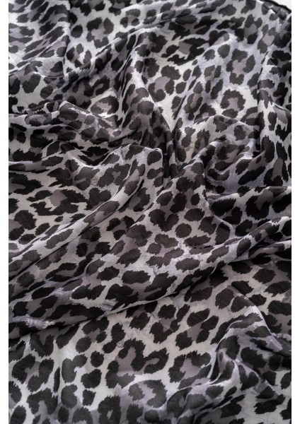 Kadın Leoparlı Soft Eşarp