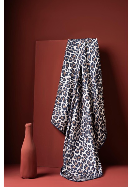 Kadın Leoparlı Soft Eşarp