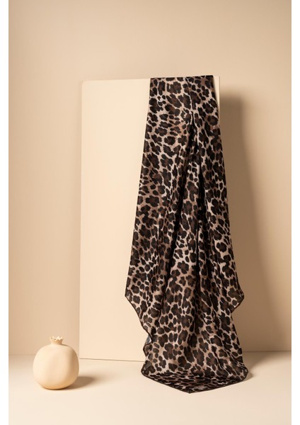 Kadın Leoparlı Soft Eşarp