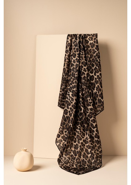Kadın Leoparlı Soft Eşarp