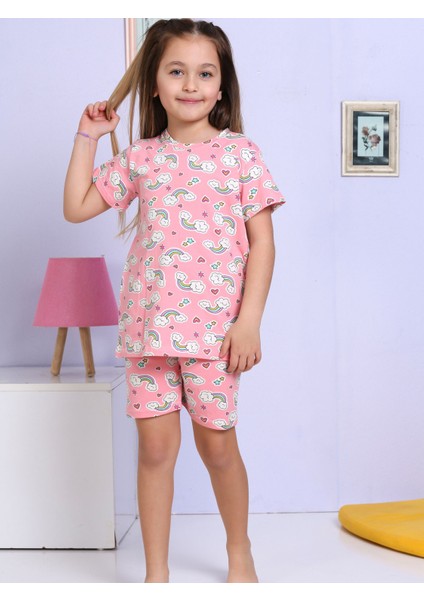 Gökkuşağı Desenli Şortlu Pembe Pijama Takımı
