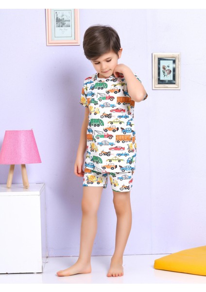 Araba Desenli Renkli Şort Pijama Takımı