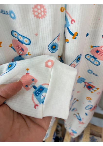 Minykids Robot Desen Fitilli Beyaz Kız Çocuk Pijama Takım fiyatları
