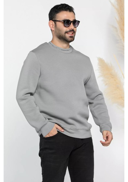 Erkek Yaka Yazı Baskılı Şardonlu Üç Iplik Sweatshirt fiyatları
