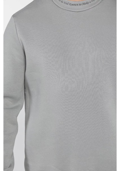 Erkek Yaka Yazı Baskılı Şardonlu Üç Iplik Sweatshirt fırsatları