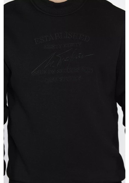 Erkek Bisiklet Yaka Nakışlı Şardonlu Üç Iplik Sweatshirt fırsatları