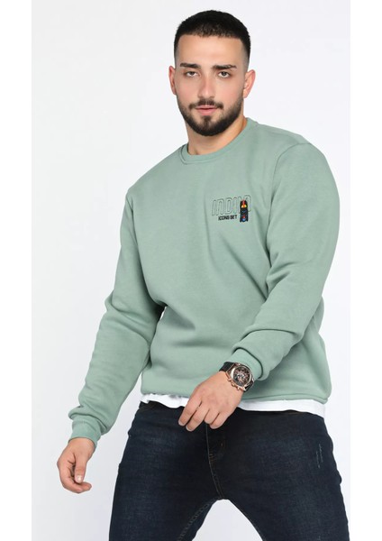 Bisiklet Yaka Nakışlı Erkek Sweatshirt