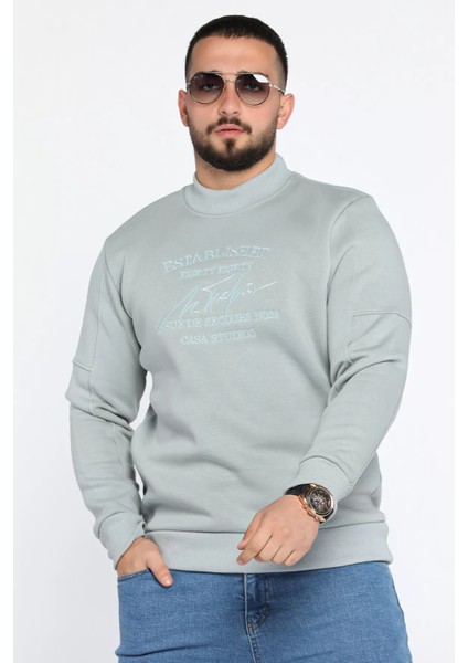 Erkek Bisiklet Yaka Nakışlı Şardonlu Üç Iplik Sweatshirt