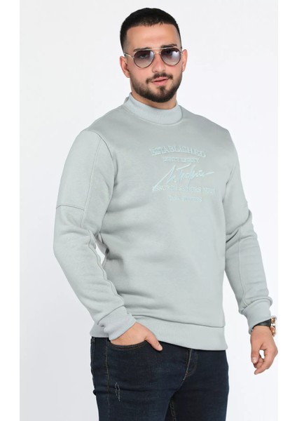 Erkek Bisiklet Yaka Nakışlı Şardonlu Üç Iplik Sweatshirt