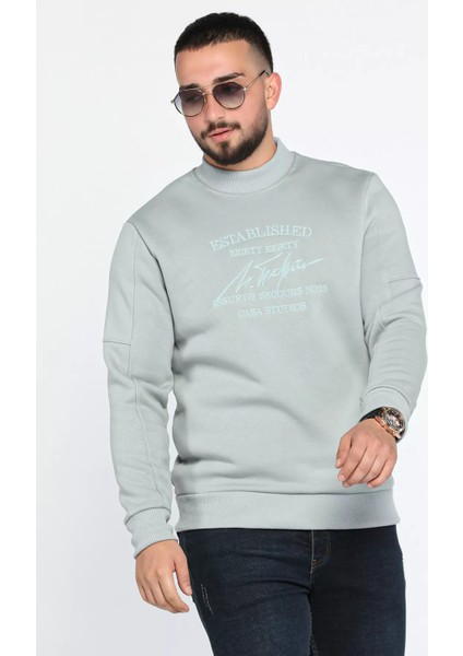 Erkek Bisiklet Yaka Nakışlı Şardonlu Üç Iplik Sweatshirt