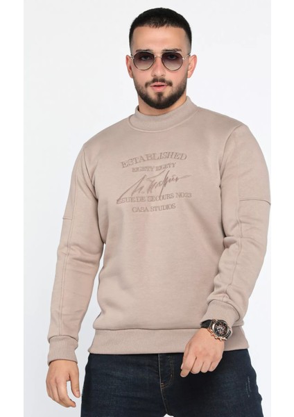 Erkek Bisiklet Yaka Nakışlı Şardonlu Üç Iplik Sweatshirt