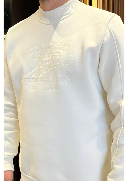 Erkek Bisiklet Yaka Nakışlı Şardonlu Üç Iplik Sweatshirt modelleri