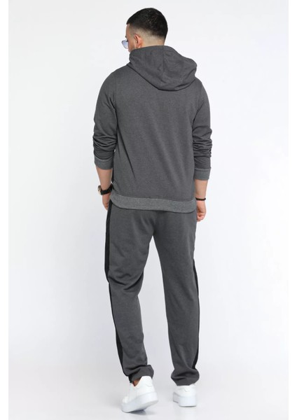 Erkek Kapüşonlu Eşofman Takımı modelleri
