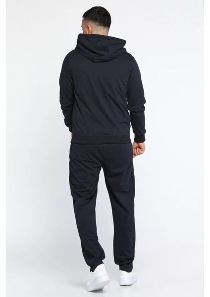 Erkek Kapüşonlu Eşofman Takımı modelleri