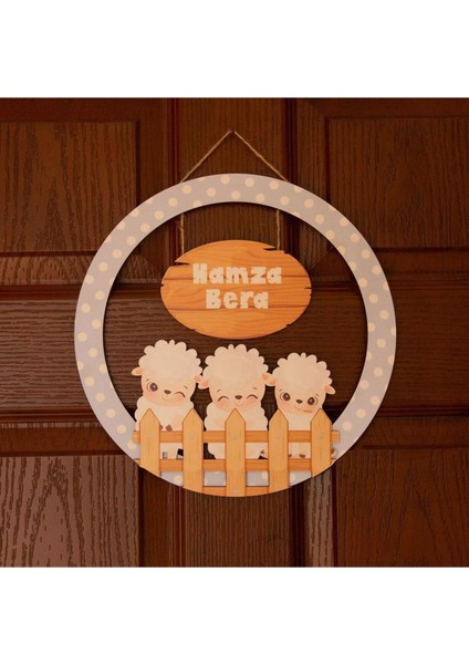 Bahçedeki Minik Kuzucuklar Temalı Kişiye Özel Kapı Süsü fiyatları