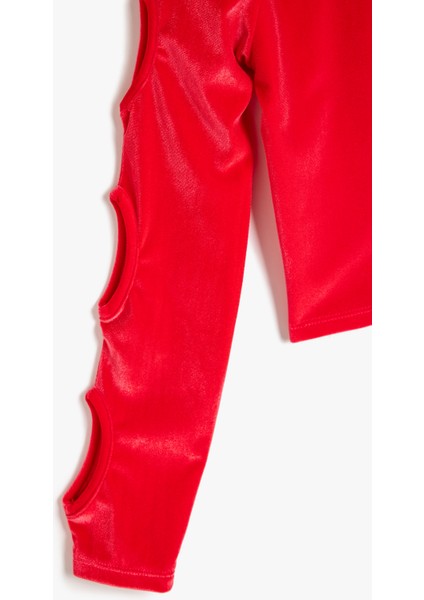 Uzun Kollu Bisiklet Yaka Pencere Detaylı Kadife Bluz modelleri