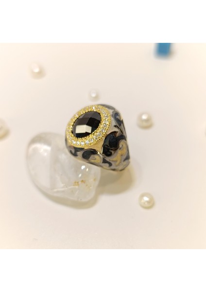 Siyah Taşlı Mineli Yüzük 14 Ayar Altın fırsatları