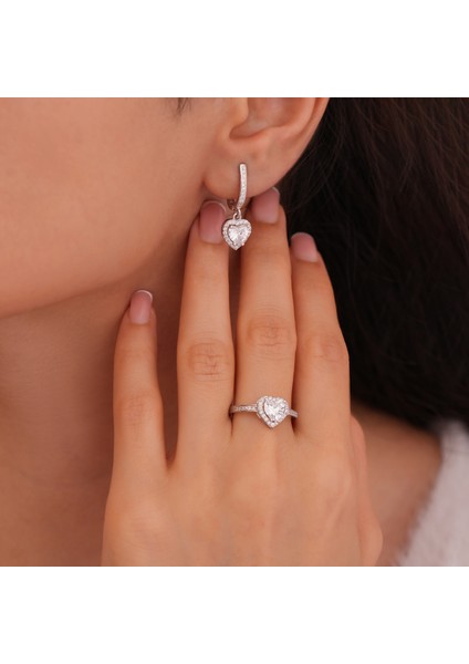 925 Ayar Rodyum Kaplama Zirkon Tek Taşlı Kalp Gümüş Küpe fiyatları