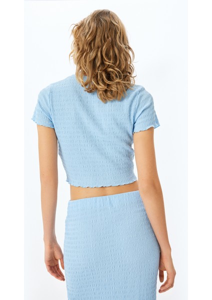 Bisiklet Yaka Kısa Kollu Slim Fit Dokulu Crop Tişört