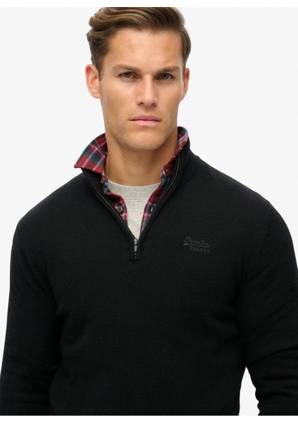 Bisiklet Yaka Normal Siyah Erkek Kazak M6110640A02A_ESSENTIAL Emb Knıt Hal modelleri