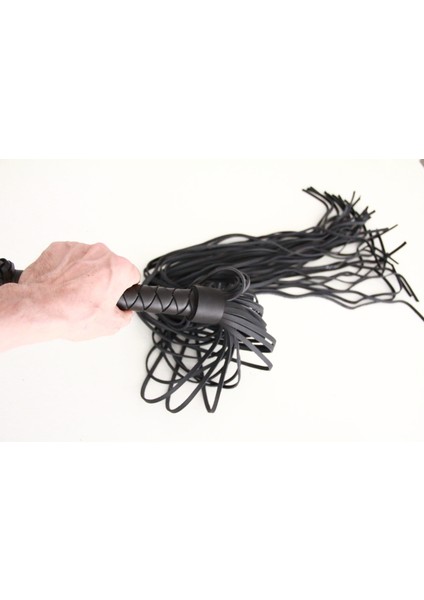 Long Tail Flogger