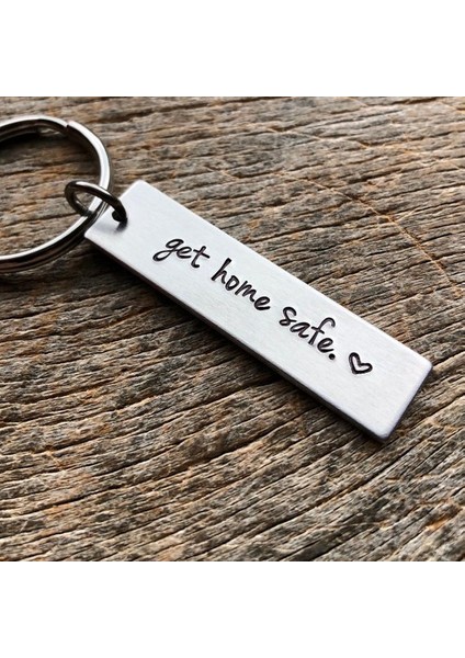 Gümüş Tarzı Evde Güvenliğe Ulaş Özelleştirilebilir El Damgalı Hafif Alüminyum Dikdörtgen Anahtarlık En Iyi Arkadaşerkek Arkadaşkız Arkadaş Için (Yurt Dışından) fiyatları