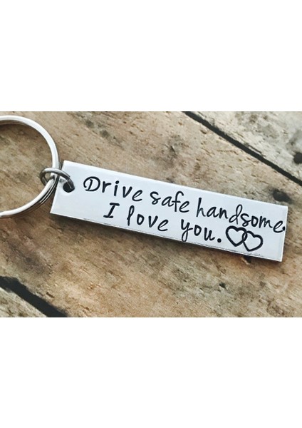 Sürüş Güvenliği, Erkek Arkadaş si, Alüminyum, Çiftler Anahtarlık, Kazınmış Anahtarlık, Koca si, Erkek Arkadaş si (Yurt Dışından) modelleri