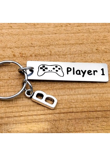 Oyuncu 2 - Z Paslanmaz Çelik Çiftler Oyun Anahtarlıkları Oyuncu Çift si Çiftler Seti Yıldönümü leri (Yurt Dışından) fırsatları