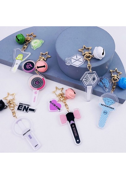 On Yedi Kpop Işık Çubuğu Çan Anahtarlık (Yurt Dışından) fırsatları
