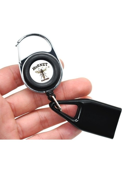 Rastgele Hornet Sticker Çakmak Askısı Güvenli Saklama Klipsi Retractable Anahtarlık Çakmak Tutucu (Yurt Dışından) fırsatları