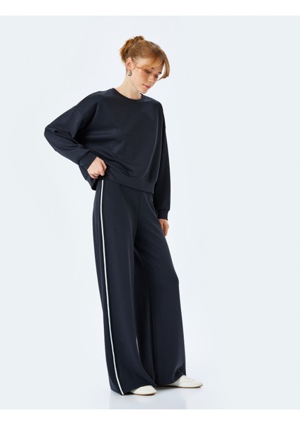 Modal Kumaş Şerit Detaylı Baggy Eşofman Altı