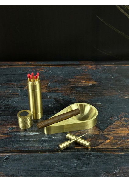 Döküm Pirinç Puro Hediye Gift Set Puro Küllüğü, Kibritlik ve Puro Iğnesi Hediye Kutusu Içerisinde fiyatları