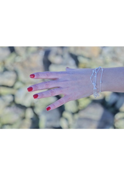 Zarafeti Tamamlayan 925 Ayar 5 Sıra Boncuklu Şık Gümüş Bileklik - Her Anınıza Işıltı Katın!