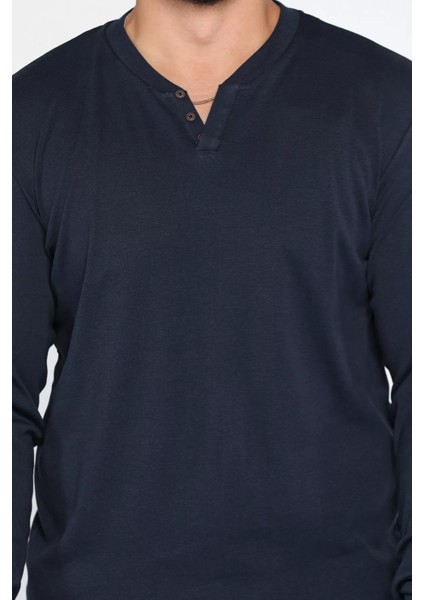 Yaka Düğme Detaylı Erkek Body Sweatshirt fırsatları